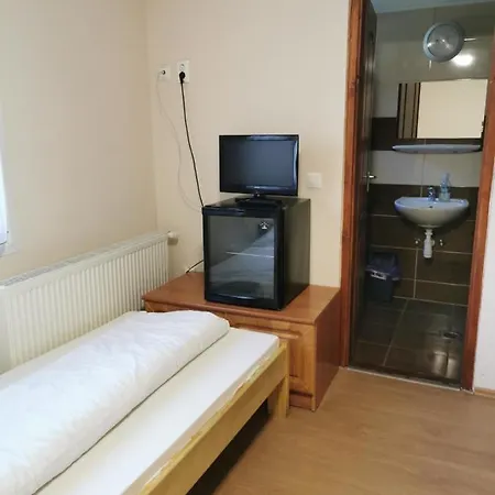 Motel, Vigado Csarda Bed & Breakfast
